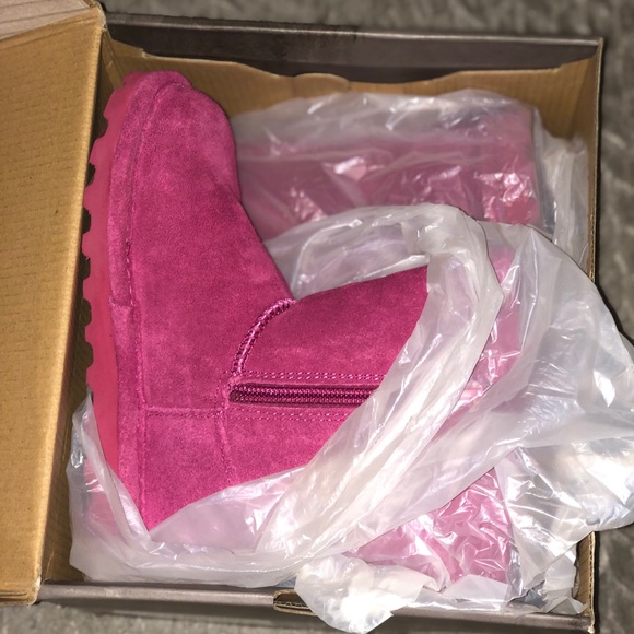 Pink toddler BearPaw boots - Picture 4 of 5